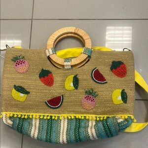 America & beyond straw bag
